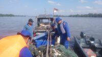Sat Polairud Polres Tanjungbalai Periksa Kapal Tanpa Nama Saat Masuk Perairan Tanjungbalai