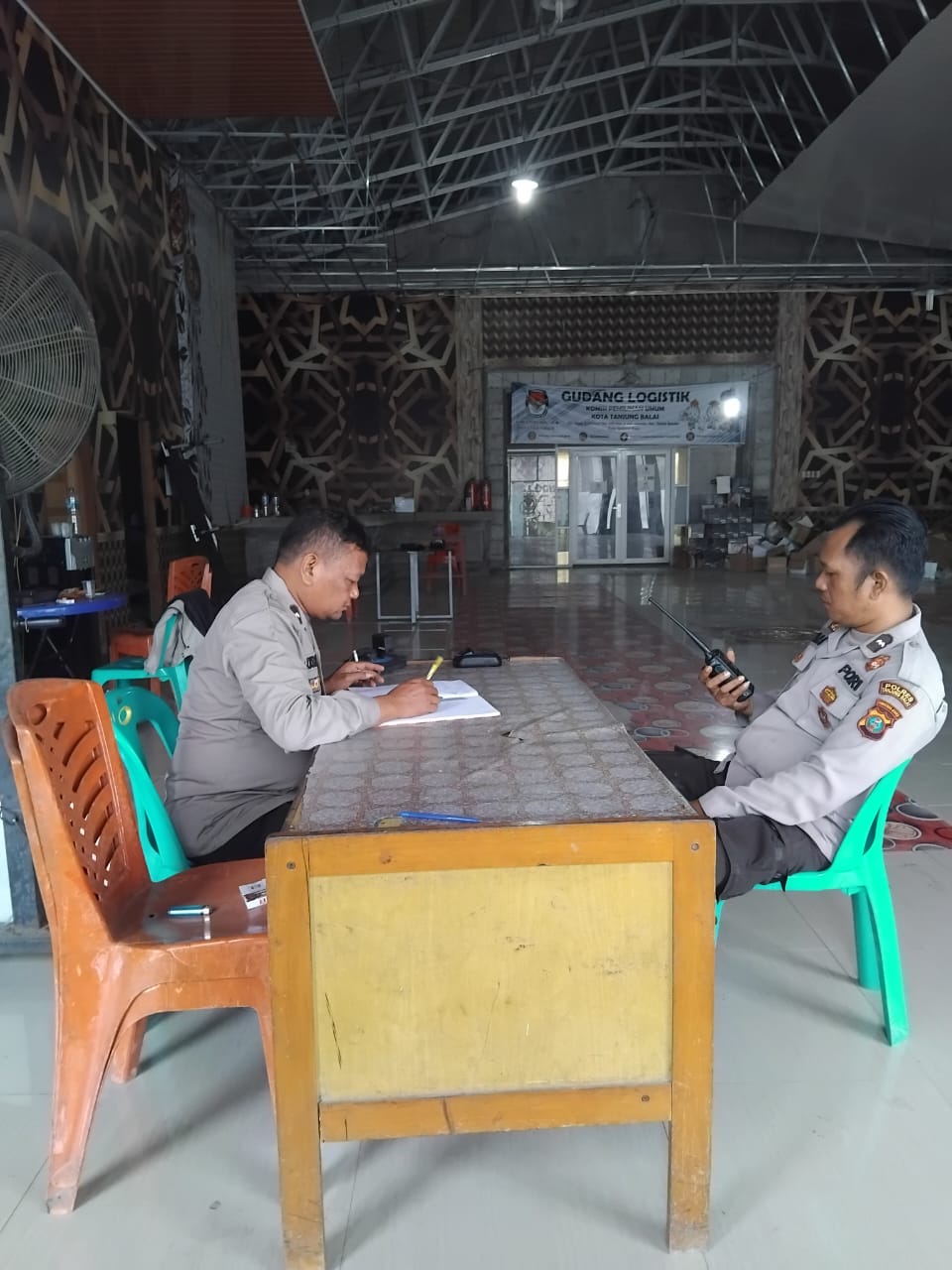 Gudang Logistik KPU Kota Tanjung Balai di Jaga Ketat Polres Tanjung Balai