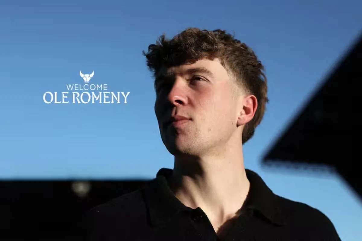 Pelatih Oxford United ungkap alasan boyong Ole Romeny dari FC Utrecht