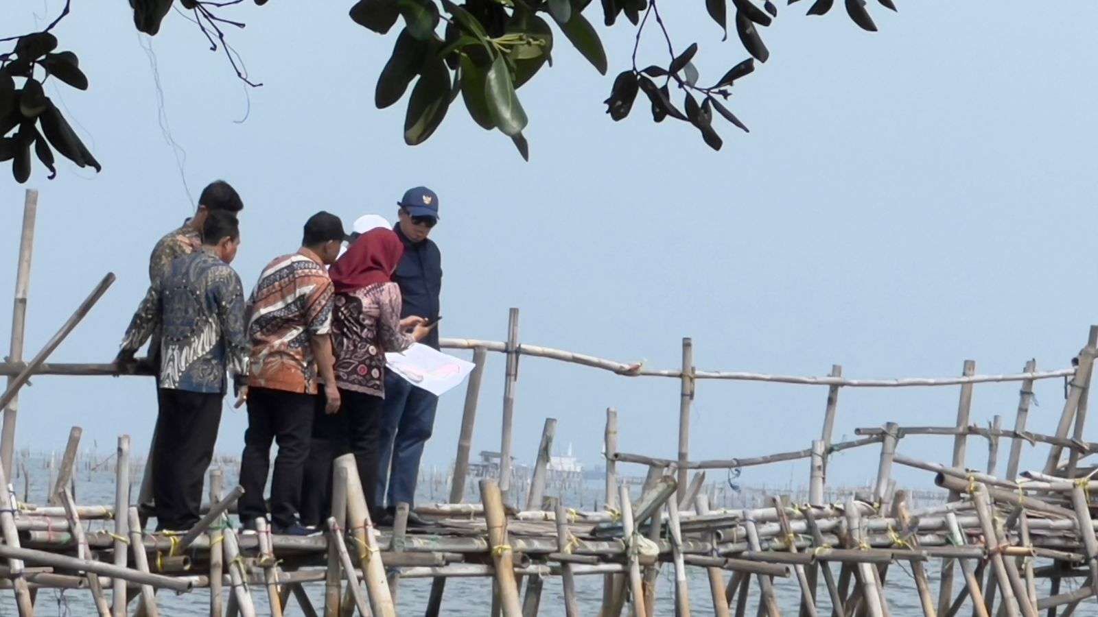 Menteri Nusron Resmi Cabut SHM/SHGB Pagar Laut PIK2