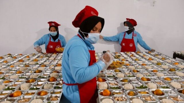 Charles Honoris Bongkar Penutupan 4.000 Dapur MBG
