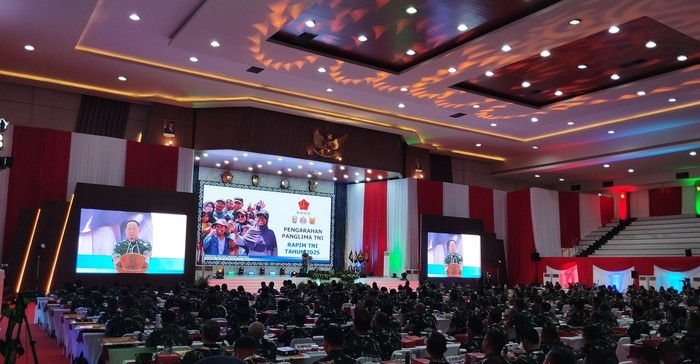 Rapim TNI di GOR Ahmad Yani, Mabes TNI, Cilangkap, Jakarta Timur, Jumat (31/1/2025)