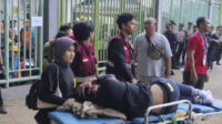 Laga Persija vs Persib Berakhir Ricuh: Sampai Jatuh Korban
