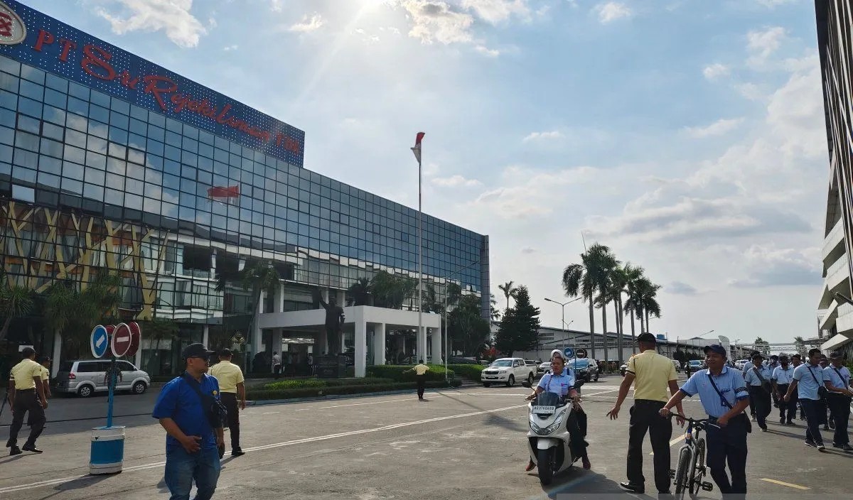 Wamenaker: Kemnaker komitmen perjuangkan hak buruh Sritex