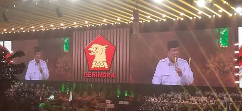 Analisis Bos PPI soal Sapaan Baju Merah Prabowo ke Kader PDI di HUT Gerindra
