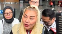 2a5af430a52d33e47e536cc414a586c4_1 Walkot Semarang Ita dan Suami Penuhi Panggilan KPK