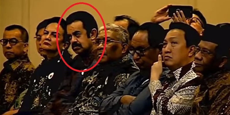 Usai Kejaksaan Geledah Rumah Riza Chalid, Mucul Pertanyaan Apakah Adrianto Riza, Raja Kecil yang Dimaksud Prabowo?