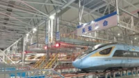 Luar Biasa, AI dan robot amankan mudik Imlek dengan kereta cepat di China