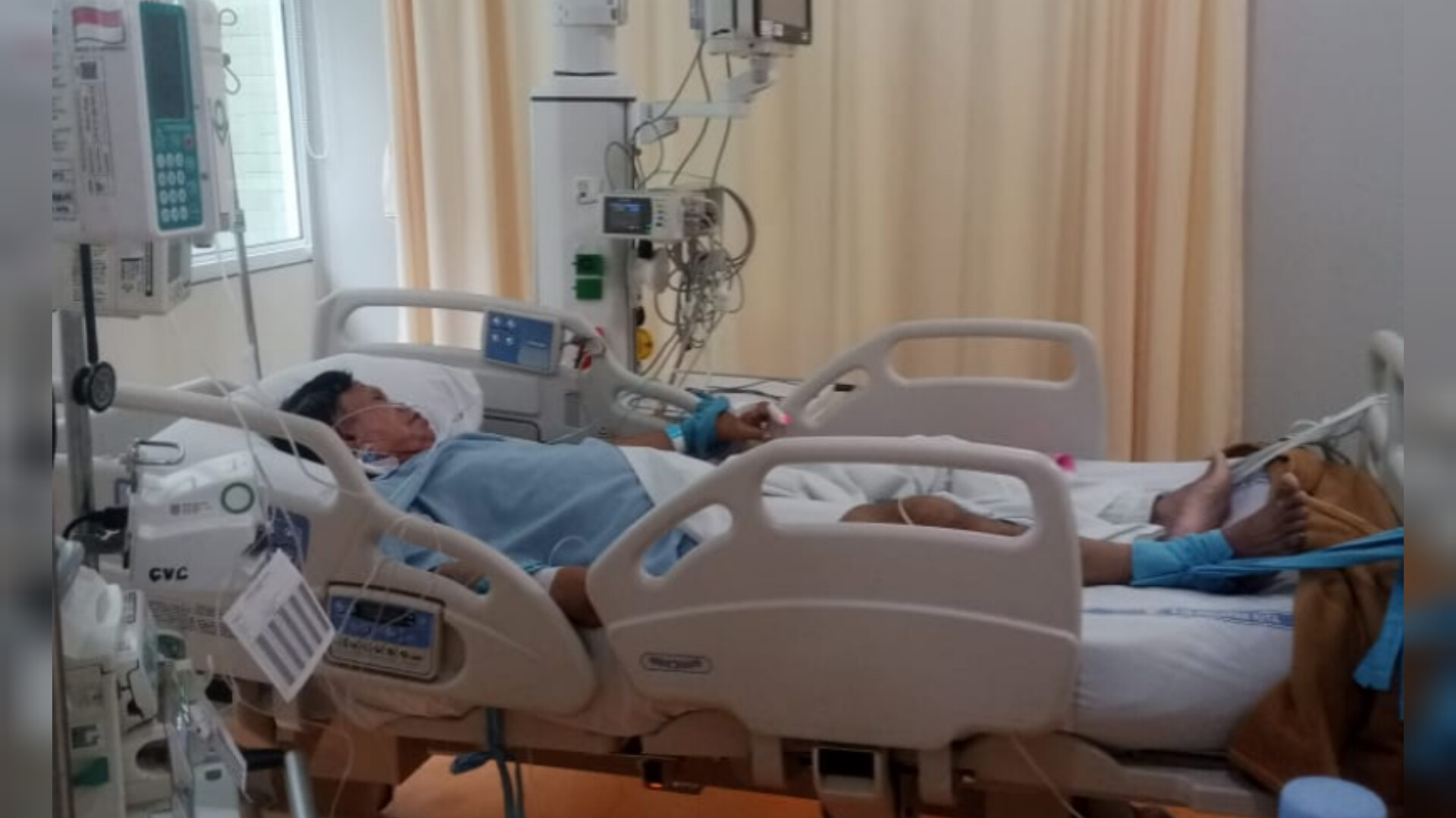 Petinju Legenda Indonesia Ellyas Pical terbaring di rumah sakit