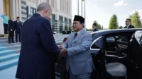 Momen Prabowo antar Erdogan Ke Hotel Menaiki Mobil yang sama