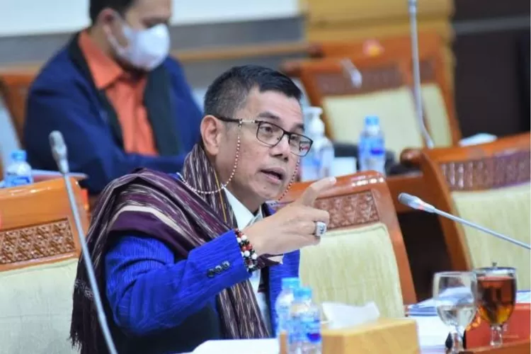 Diduga Lindungi Anggota Penembak, Komisi III DPR Segera Datangi Kapolda Kalbar