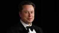 Warga Kanada Tuntut Kewarganegaraan Elon Musk Dicabut