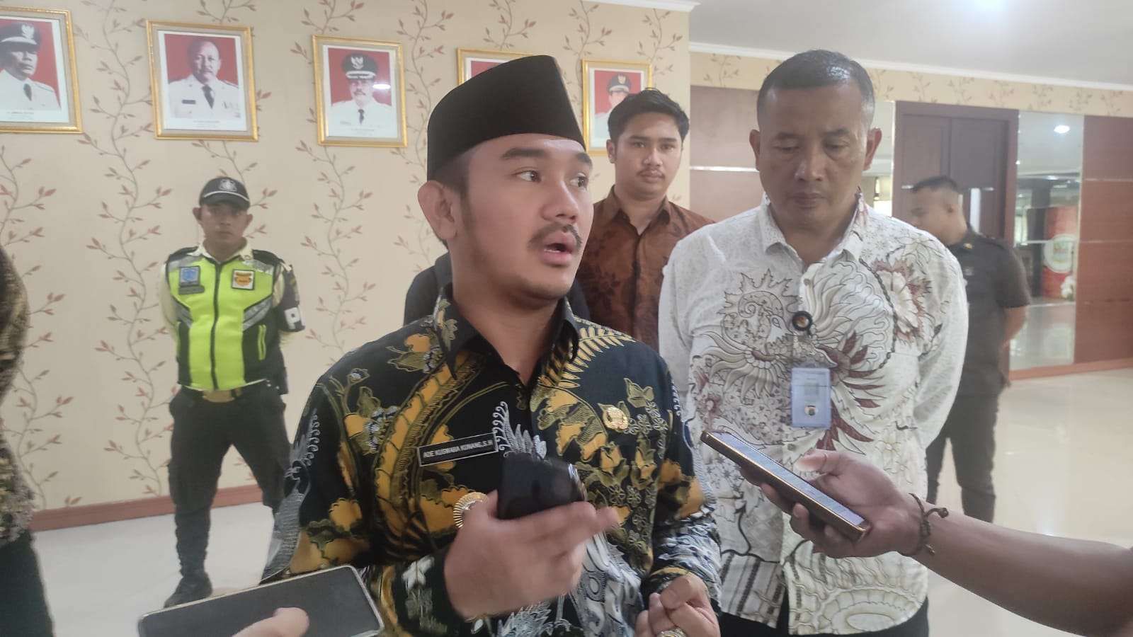Pemkab Bekasi Maksimalkan Penyerapan Tenaga Kerja Lokal
