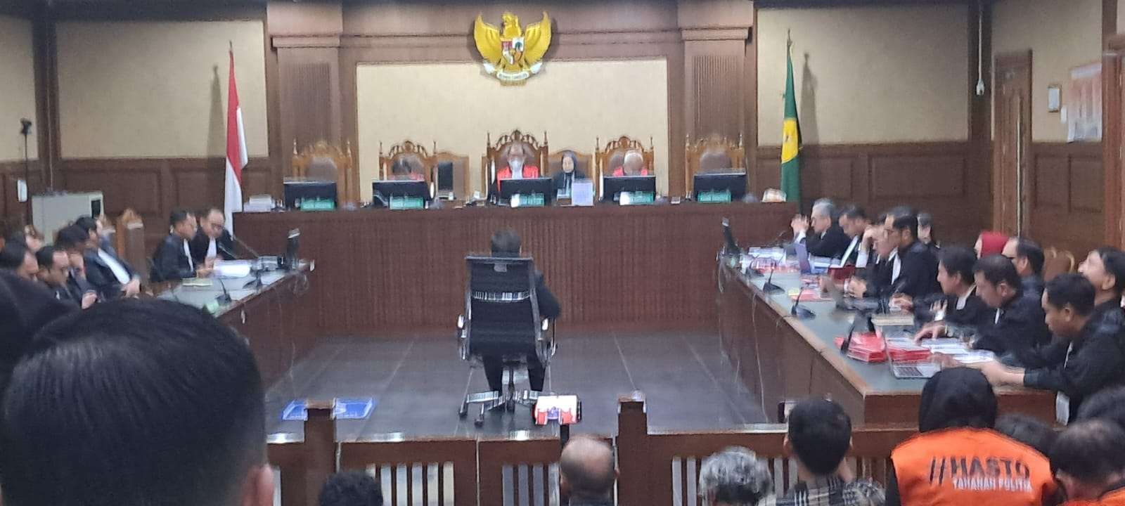 Sekjen PDIP Minta Hakim Membebaskan dari Segala Dakwaan