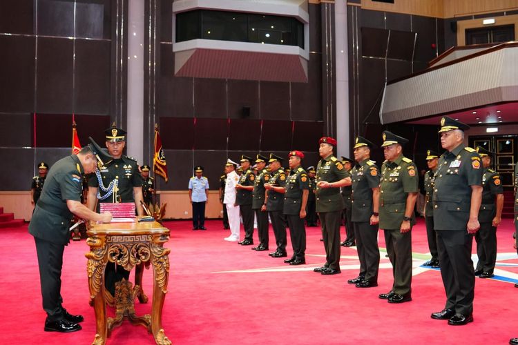 Panglima rotasi 86 pati TNI mulai dari kapuspen hingga pangdam