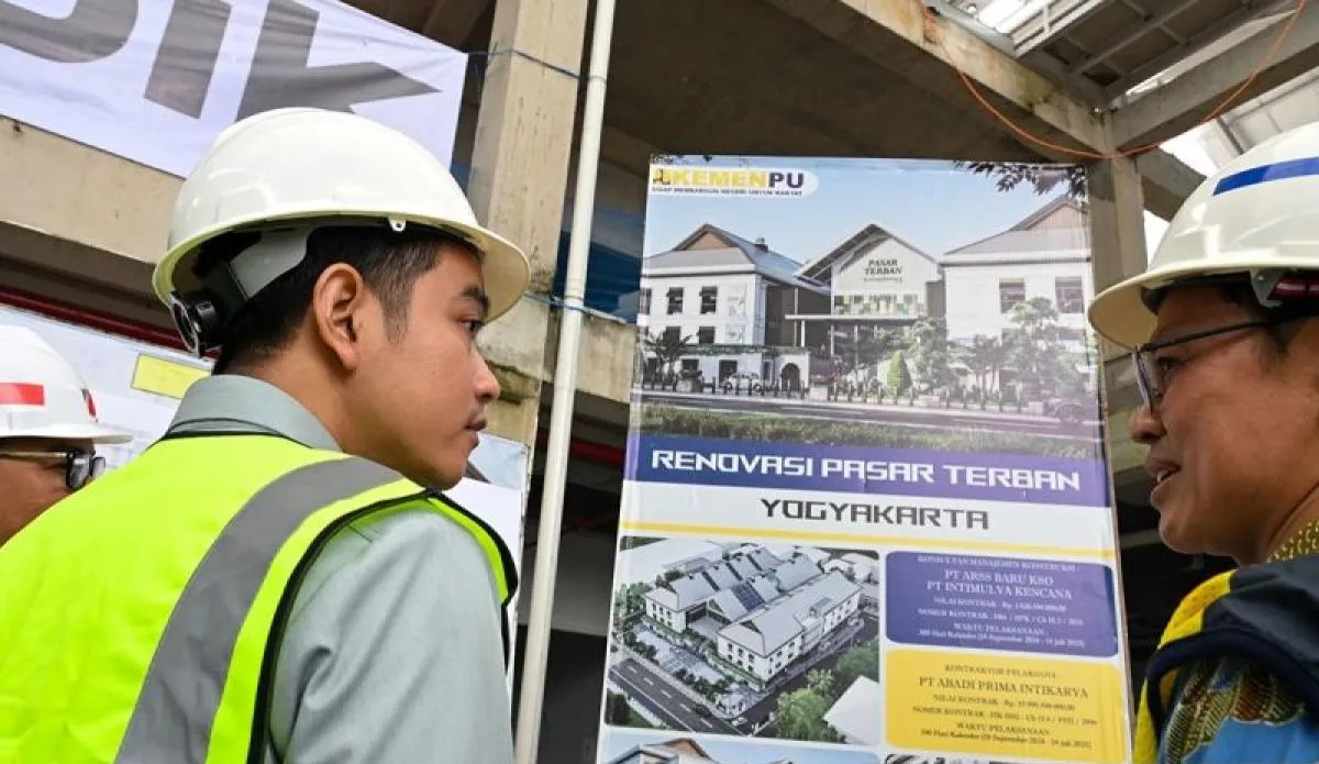Wapres Gibran tinjau renovasi Pasar Terban, pastikan rampung Juli 2025