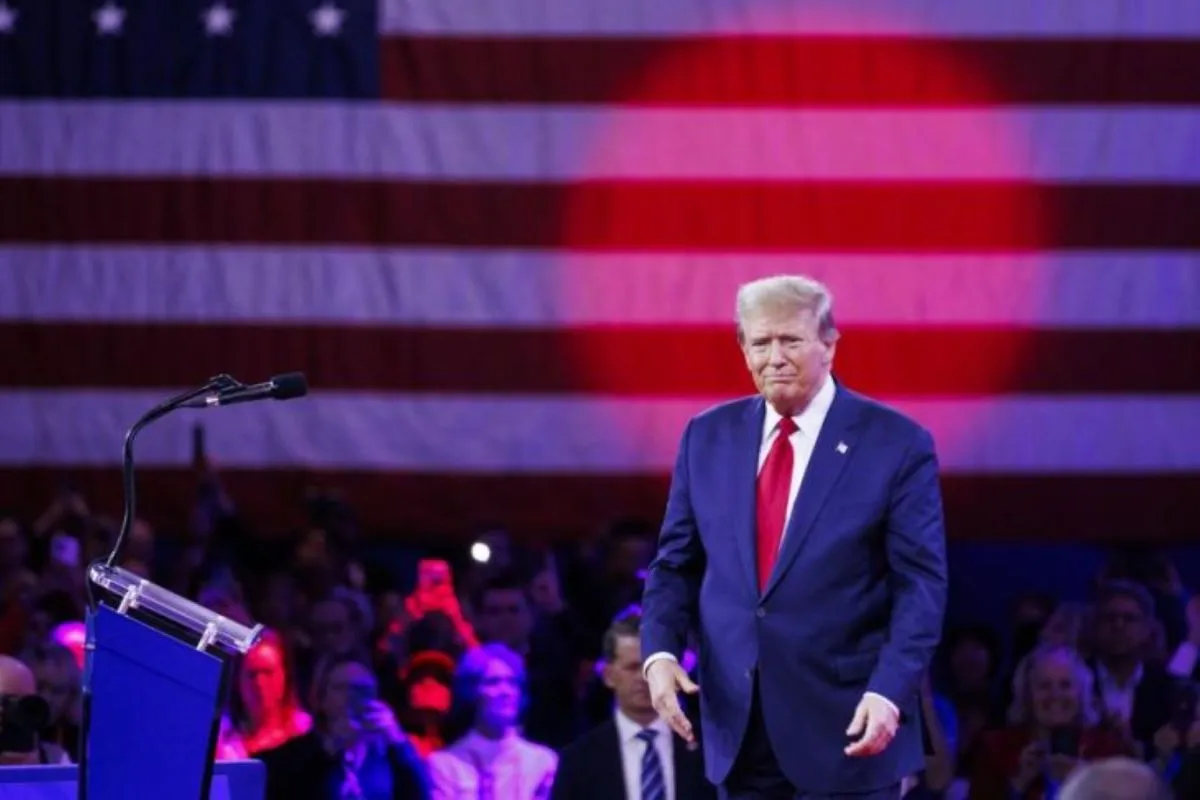 Donald Trump sebut empat perusahaan tertarik membeli TikTok