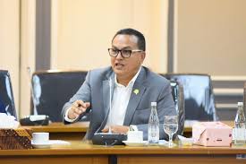 Anggota DPR Umbu Kabunang Rudi Yanto soroti masalah kelistrikan di PLBNNTT