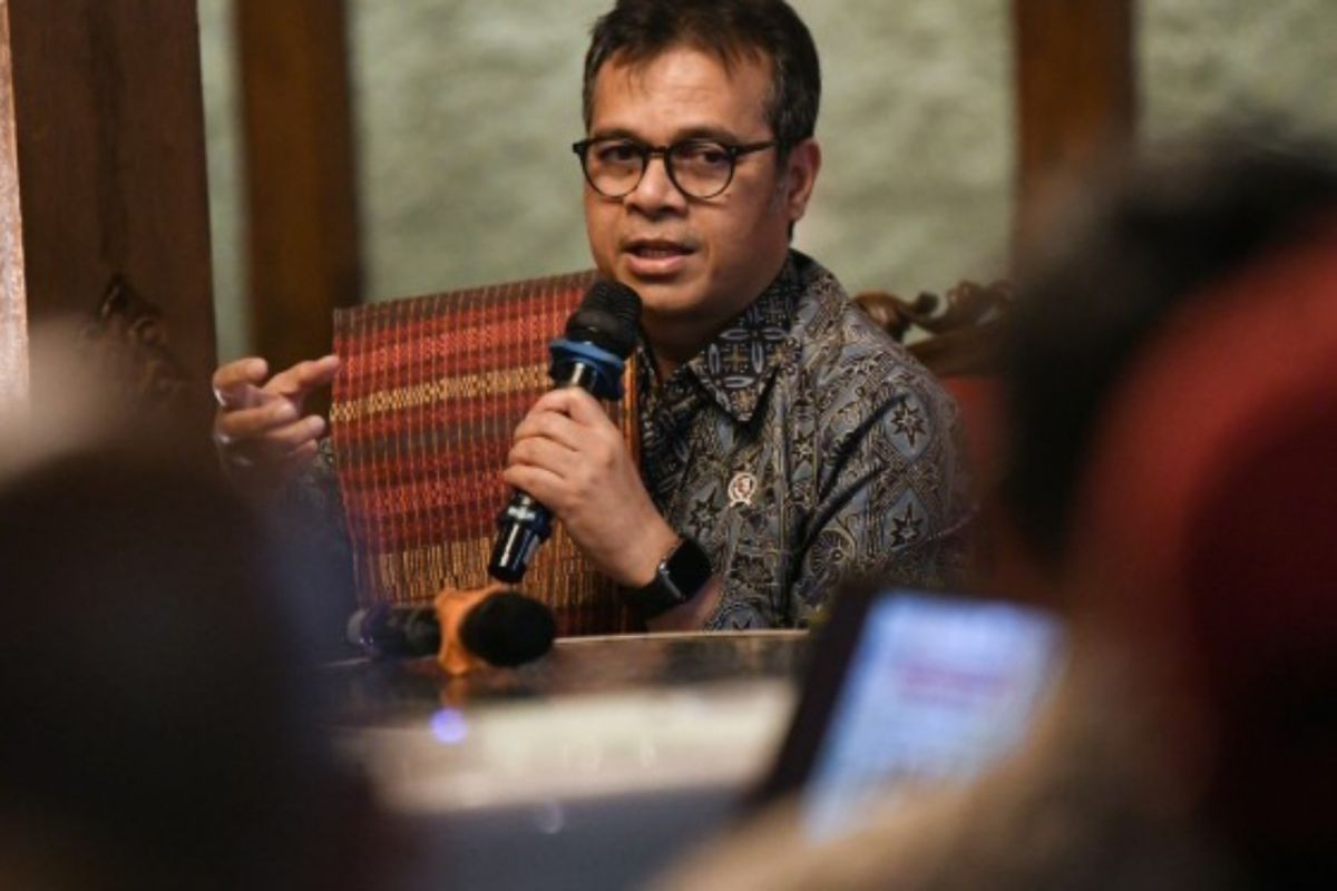 Wamenkomdigi bahas peran penting komunikasi publik