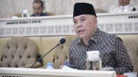 Anggota_Komisi_II_DPR_RI_Heri_Gunawan_dalam_Rapat_Dengar_Pendapat_(RDP)_Komisi_II_DPR_RI_dengan_Ketu20250423203150 Legislator Pertanyakan Anggaran Ombudsman yang Sudah Habis, Namun Realisasi Masih Nihil