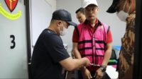 penampakan-hakim-arif-nuryanta-tersangka-suap-rp-60-miliar-pakai-kaus-saat-ditangkap-kejaksaan-agung-dok-kejaksaan-agung-1744531201887_169 Hakim Arif Nuryanta Jadi Tersangka, Ketua PN Jaksel Sementara Diisi Wakilnya