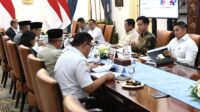Prabowo Pimpin Ratas Bahas Sekolah Rakyat, Ada Gibran hingga Sri Mulyani