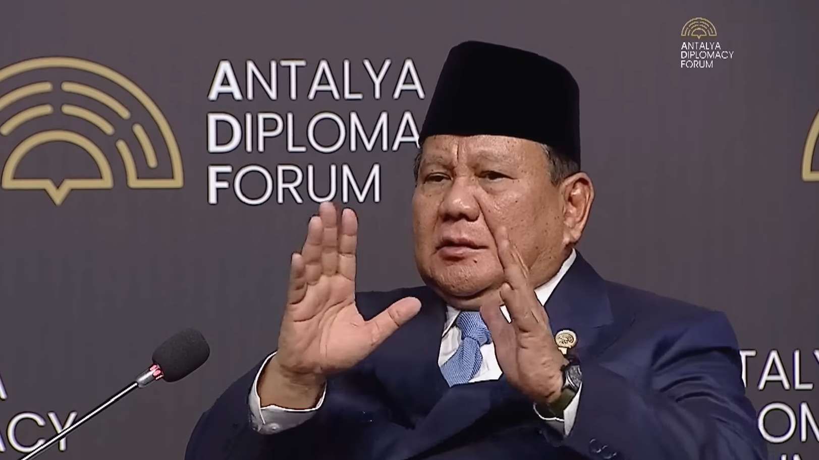 Presiden Prabowo Ingin Hormati Semua Kekuatan Besar Dunia