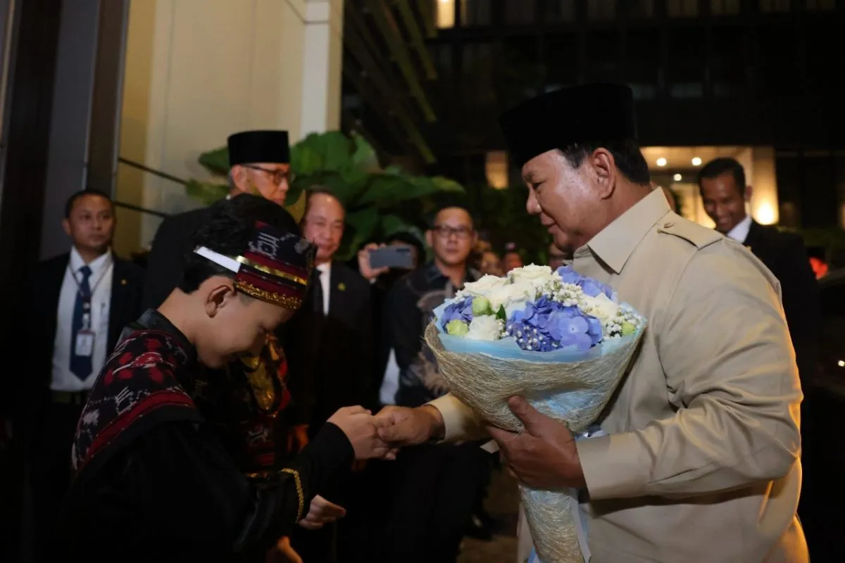 Diaspora Indonesia sambut kedatangan Prabowo di Bangkok