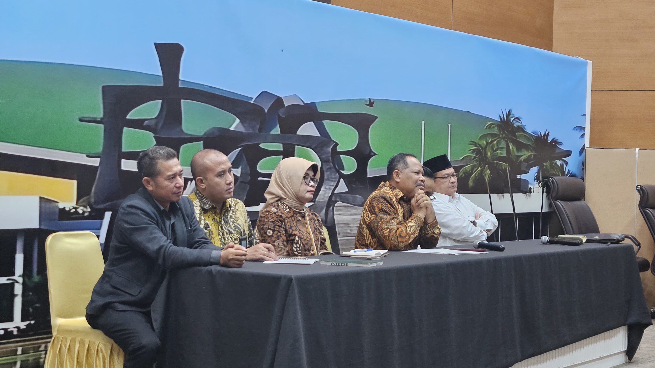 Terima Tokoh Sumbawa, Johan Rosihan Dan Mori Hanapi Ajukan RUU Pemekaran Provinsi Pulau Sumbawa