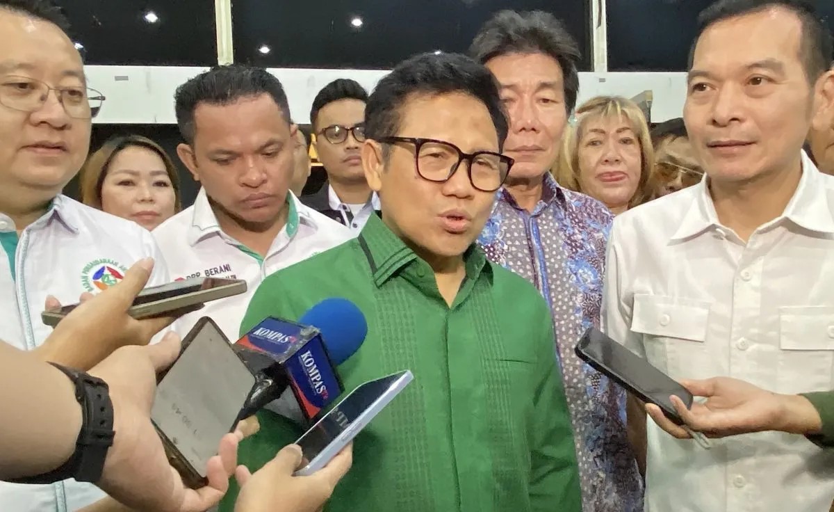 Menko PM soal vasektomi syarat bansos: Tak boleh bikin aturan sendiri
