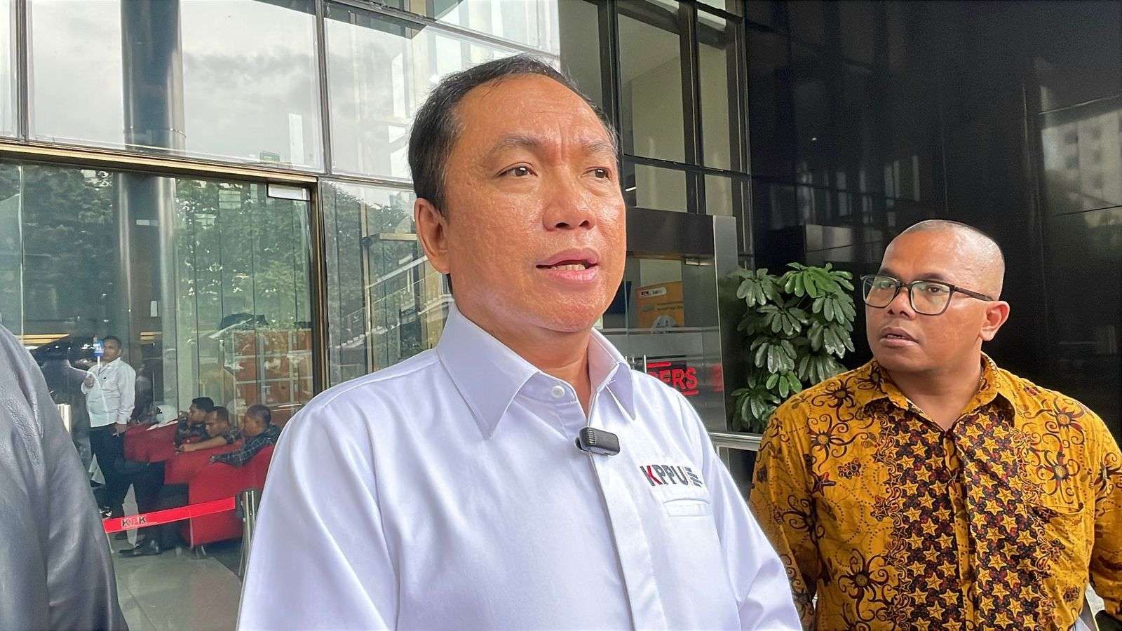 Ketua KPPU M Fanshurullah Asa saat datang digedung KPK