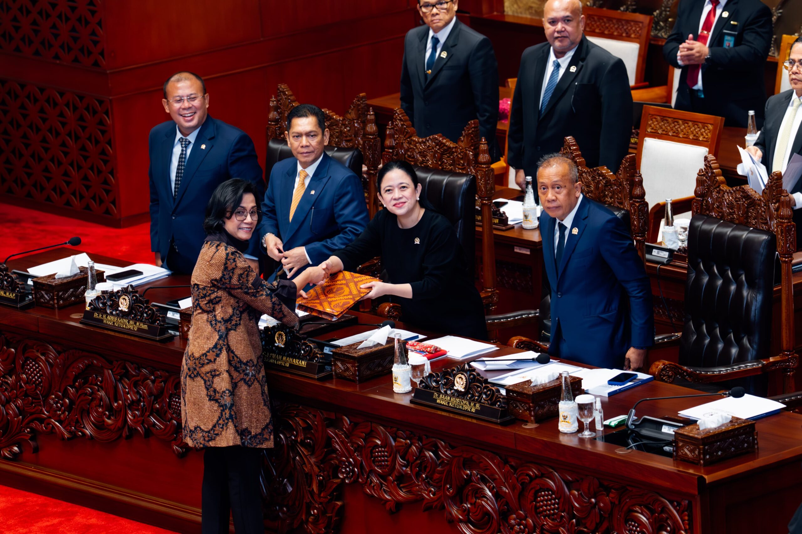 Aplikator Potong Komisi Ojol, Ketua DPR Dorong Solusi Berkeadilan