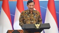 Luhut: Perlambatan ekonomi lumrah terjadi di masa transisi
