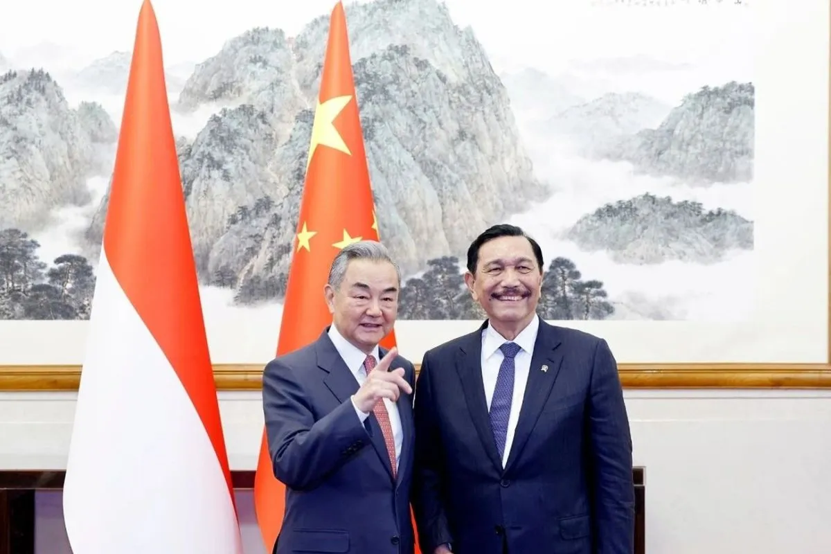 Luhut temui Menlu China Wang Yi bahas kerja sama strategis ekonomi
