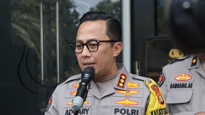 Usai Mangkir, Polisi Jadwalkan Ulang Pemanggilan Eggi Sudjana dan Abraham Samad Soal Tudingan Ijazah Palsu Jokowi