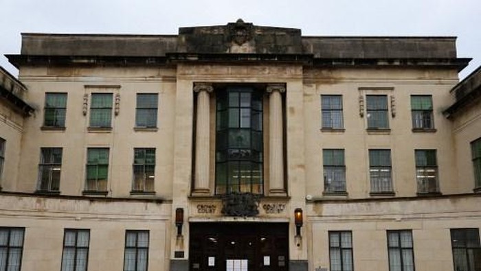 Hakim PBB Dipenjara 6 Tahun karena Paksa Wanita Jadi Pembantunya