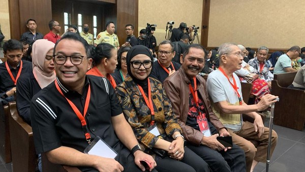 Anggota DPR hingga mantan Wali Kota Solo hadiri sidang kasus Hasto