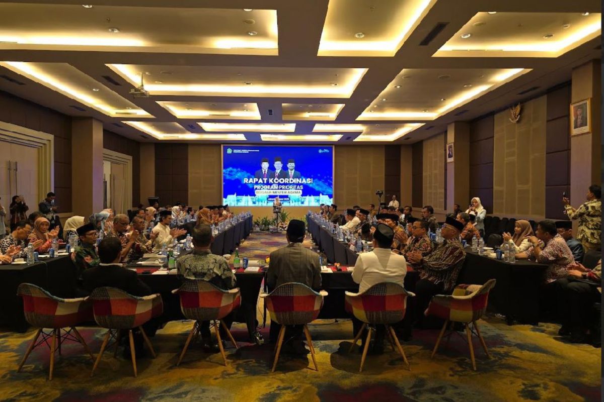 Menag minta jajaran kembangkan program yang memupuk cinta antarmanusia