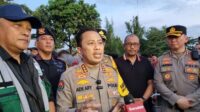 polisi-menangkap-17-orang-terkait-ormas-grib-jaya-menduduki-lahan-bmkg-di-pondok-aren-tangerang-selatan-tangsel-banten-taufiq--1748091823294_169 Polisi Ungkap GRIB Jaya Kuasai Lahan BMKG 3 Tahun untuk Pasar-Kontes Burung