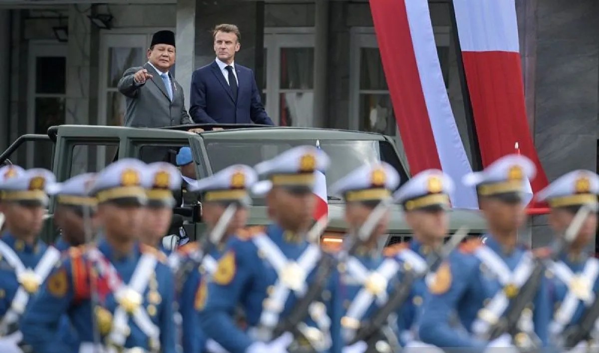 Presiden Prancis dan Presiden Prabowo Subianto kunjungi Akmil