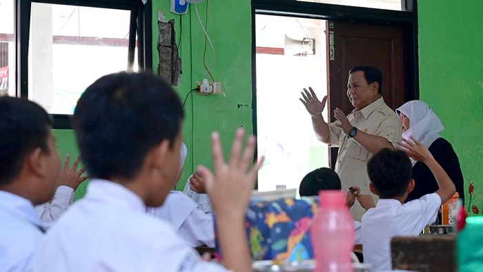 Prabowo Ungkap Program MBG Juga Ajarkan Budaya Cuci Tangan Sebelum Makan