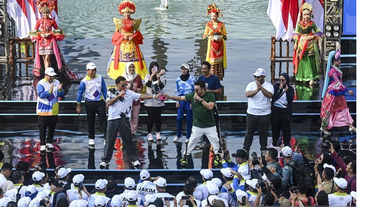 Seniman Jakarta tampil di tiga panggung Saat Car Free Day Sudirman - Thamrin