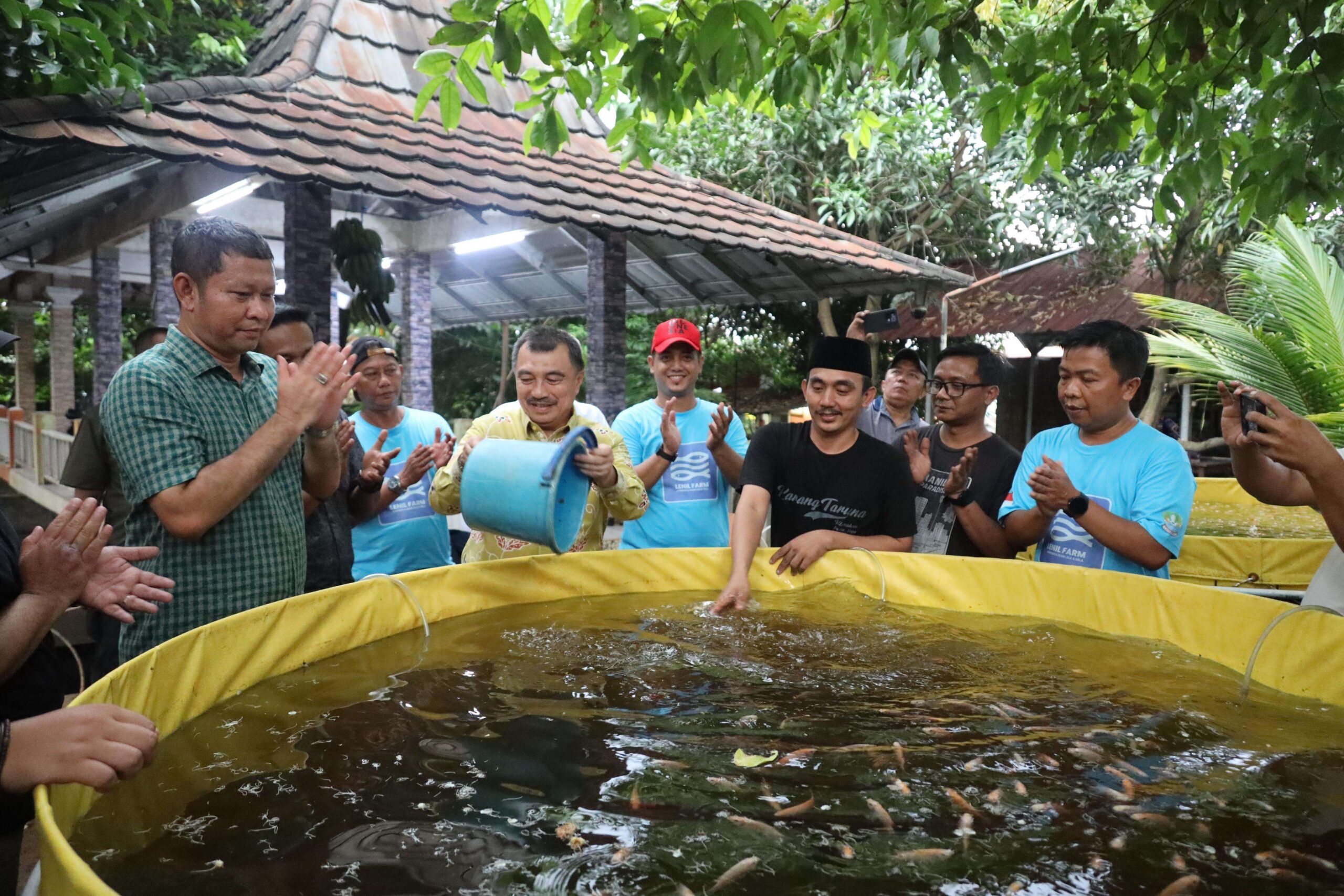 Pemerintah Dukung Pemuda Bekasi Berbisnis Ikan Air Tawar