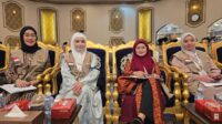 Anggota_Tim_Pengawas__Timwas__Haji_DPR_RI_Anggia_Erma_Rini__kiri__saat_kegiatan_Timwas_di_Alqimma_Ha20250603103051 Timwas Haji DPR: Pastikan Koordinasi Maskapai dan Titik Kepulangan Jemaah Haji Jelas