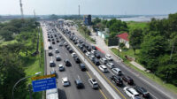 Long Weekend, Tol Cikampek dan Tol Jagorawi Padat di Sejumlah Titik