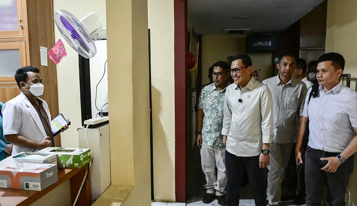 Menteri Karding jenguk PMI yang dipulangkan dari Malaysia karena sakit