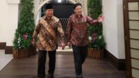 Kompak berbatik, Presiden Prabowo dijamu PM Wong dalam private dinner