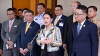 Percakapannya dengan Hun Sen bocor, PM Thailand didesak mundur