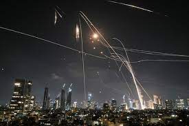 Iran lancarkan gelombang serangan baru ke Israel sebagai balasan