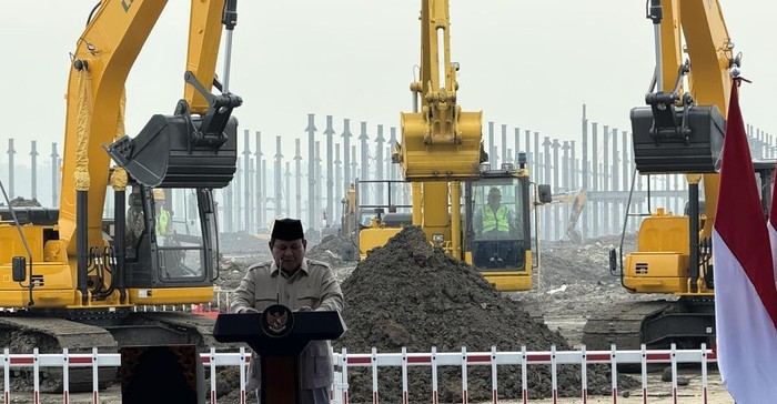 Hilirisasi Baterai Kendaraan Listrik Dimulai, Prabowo Ungkap Peran Jokowi